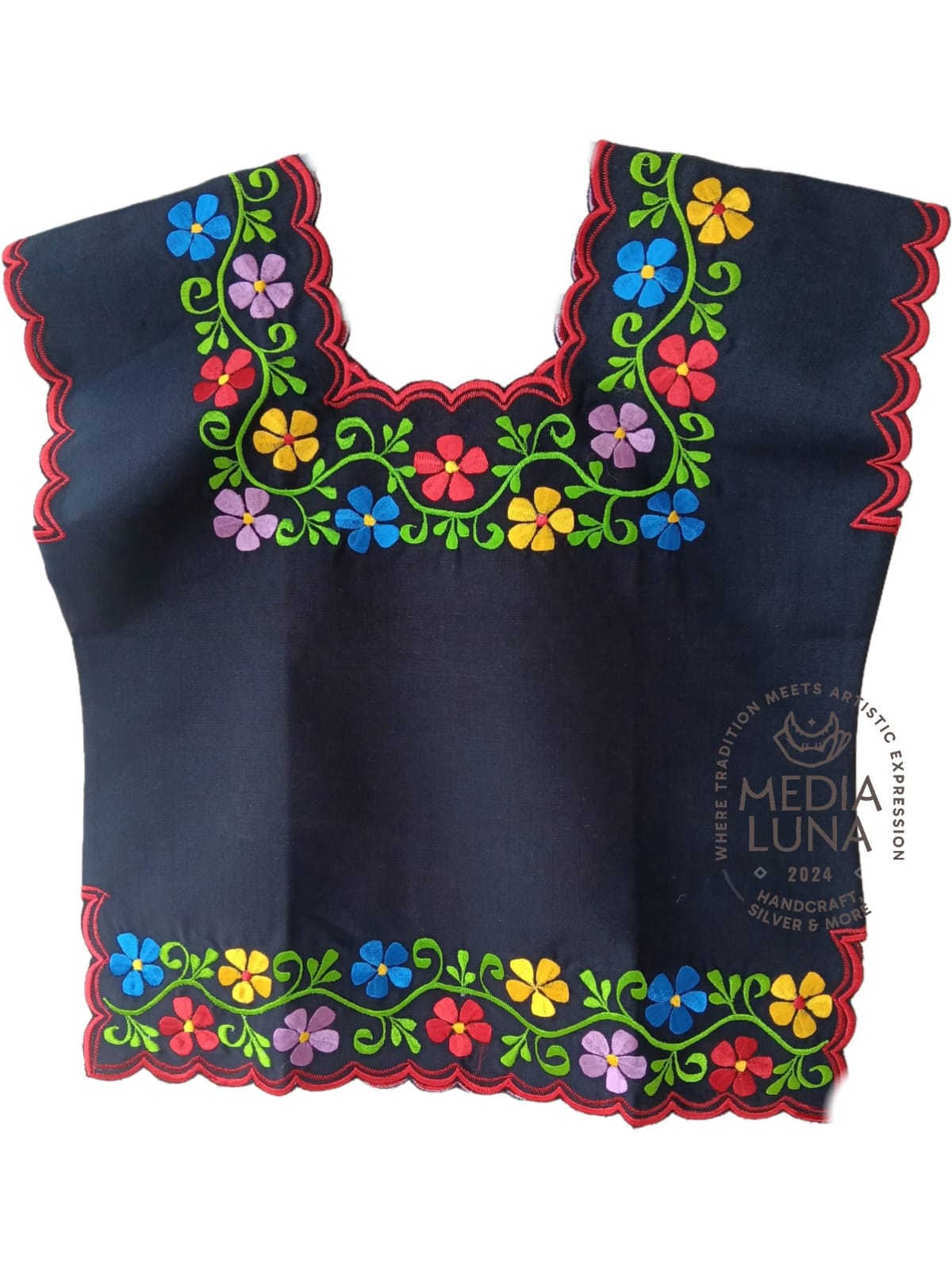 Blusa hipil yucateca de lino y algodón.