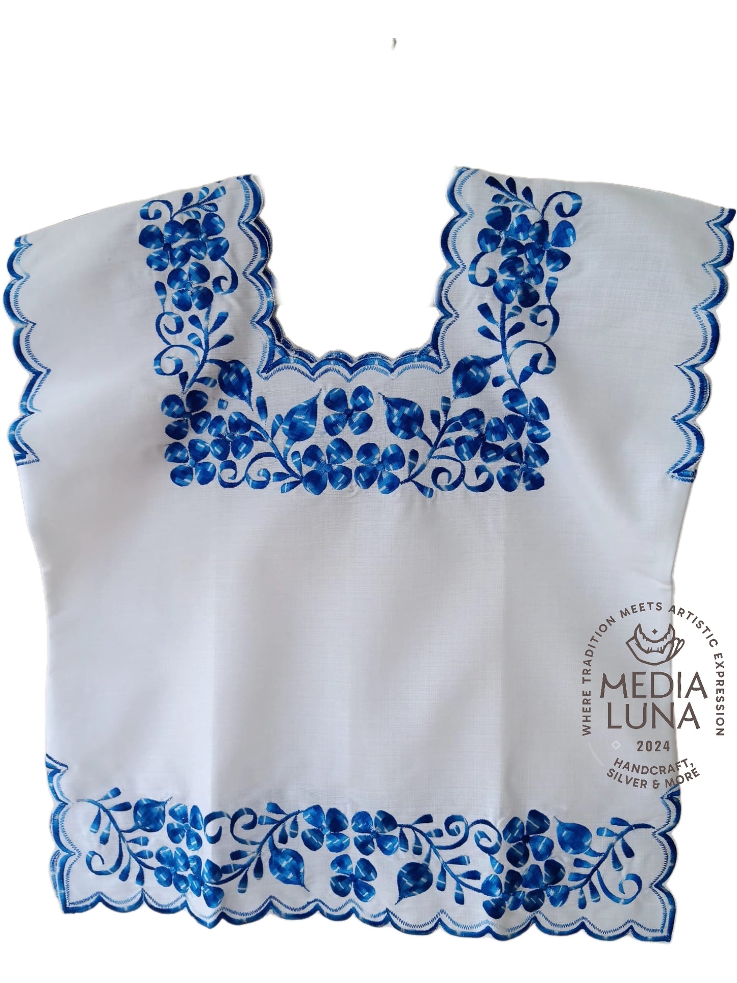 Blusa hipil yucateca de lino y algodón.