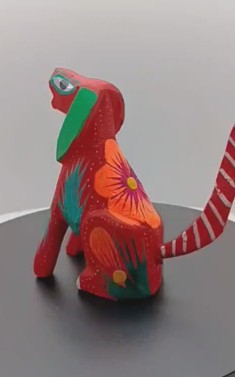 Perro Rojo Alebrije.